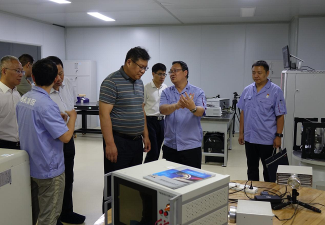 工信部裝備工業(yè)一司副司長汪宏一行蒞臨軸研所考察調(diào)研